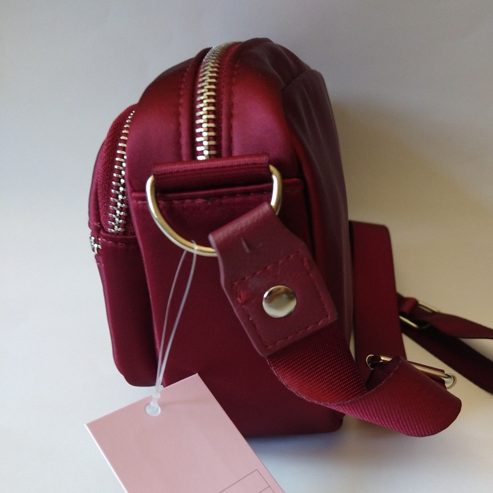 Wild Fable Women's Crossbody Bag Textile Purse Burgundy Solid  Zip Pockets  NWT - Picture 6 of 12